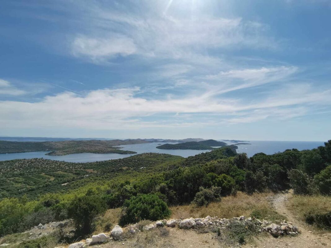 kam na dovolenku k moru autom - ostrov Dugi Otok v Chorvátsku